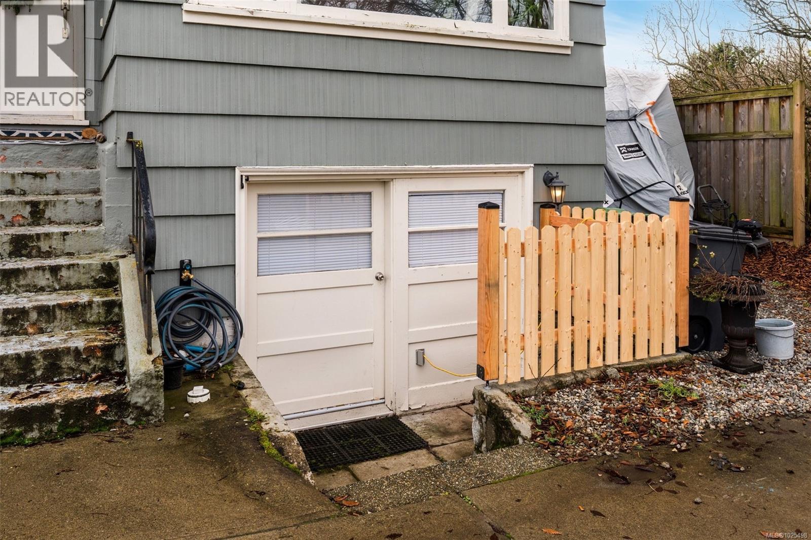 1707 Albert Ave, Victoria, British Columbia  V8R 1Y9 - Photo 27 - 1025498