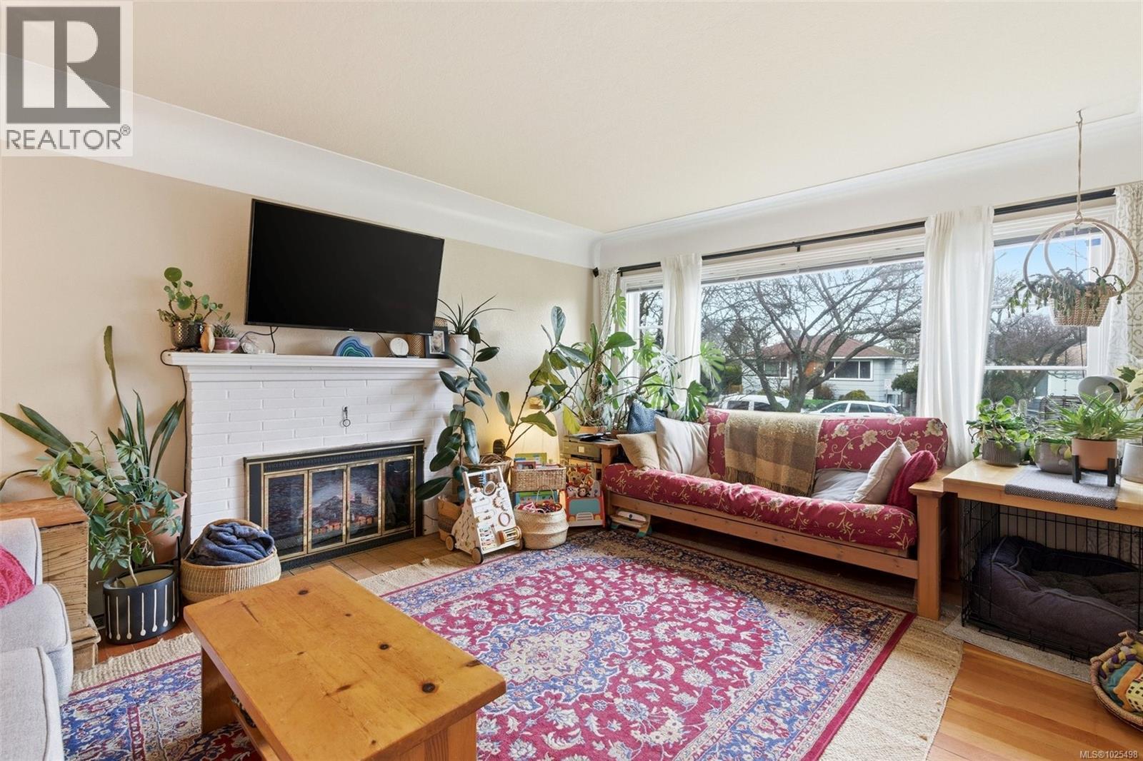 1707 Albert Ave, Victoria, British Columbia  V8R 1Y9 - Photo 6 - 1025498