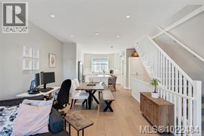 3 10480 Resthaven Dr, Sidney, British Columbia  V8L 3H7 - Photo 4 - 1022484