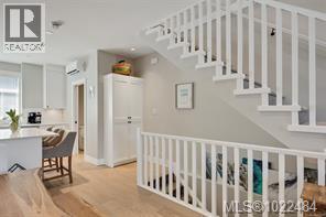 3 10480 Resthaven Dr, Sidney, British Columbia  V8L 3H7 - Photo 5 - 1022484