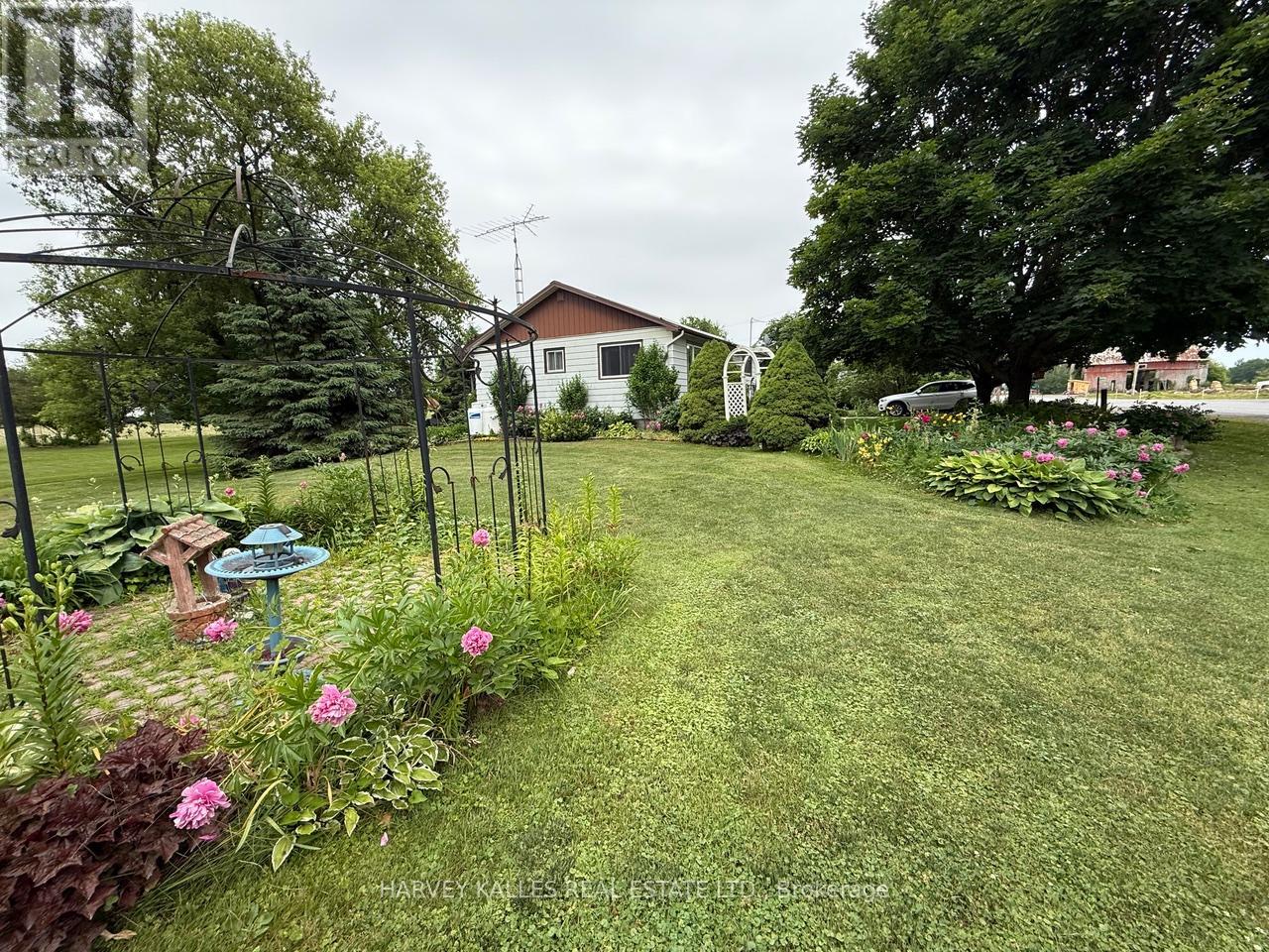 1075 County Rd 10 Road, Prince Edward County, Ontario  K0K 2T0 - Photo 25 - X12515348