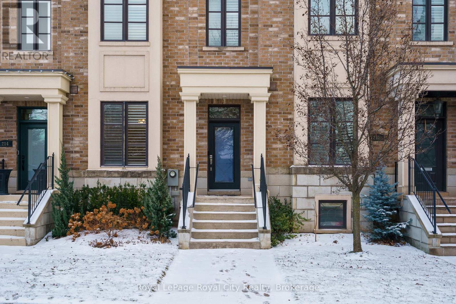 216 Rebecca Street, Oakville, Ontario  L6K 1J9 - Photo 3 - W12772256