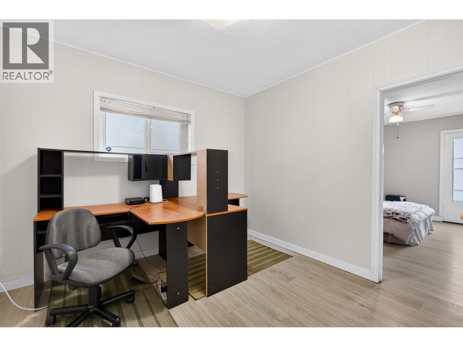 2004 33 Street, Vernon, British Columbia  V1T 5R6 - Photo 12 - 10374913