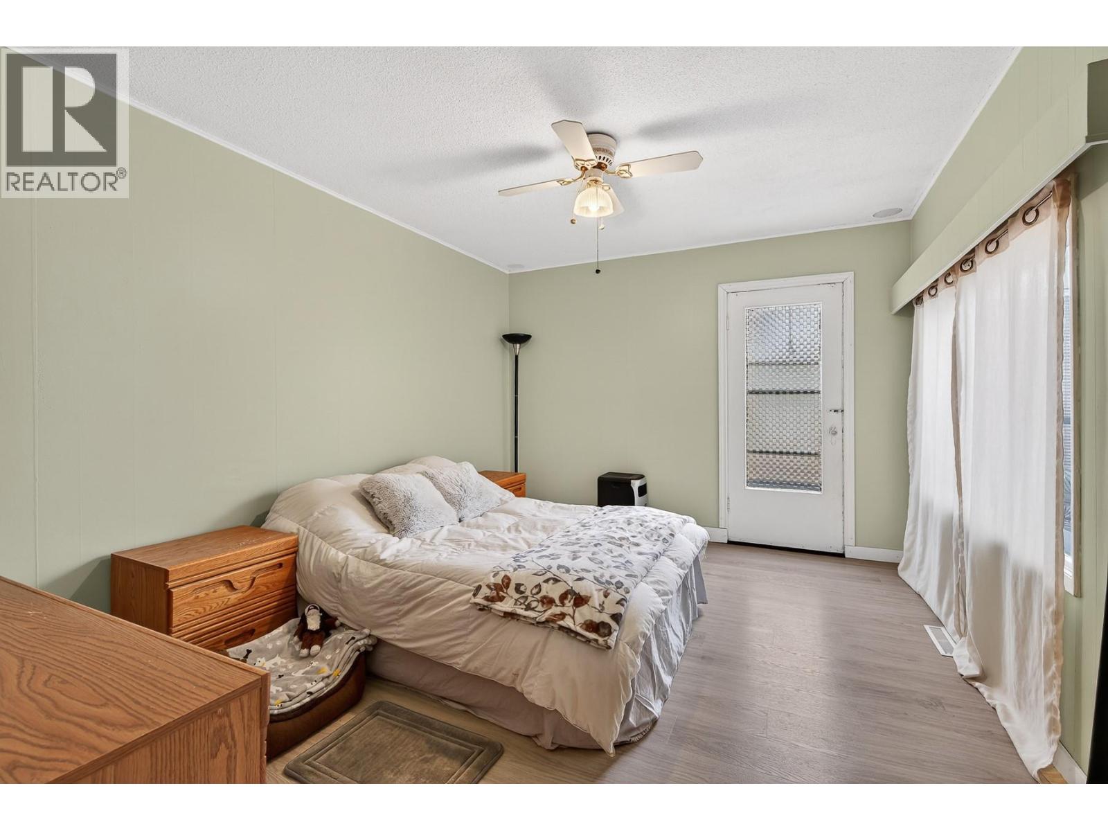 2004 33 Street, Vernon, British Columbia  V1T 5R6 - Photo 14 - 10374913