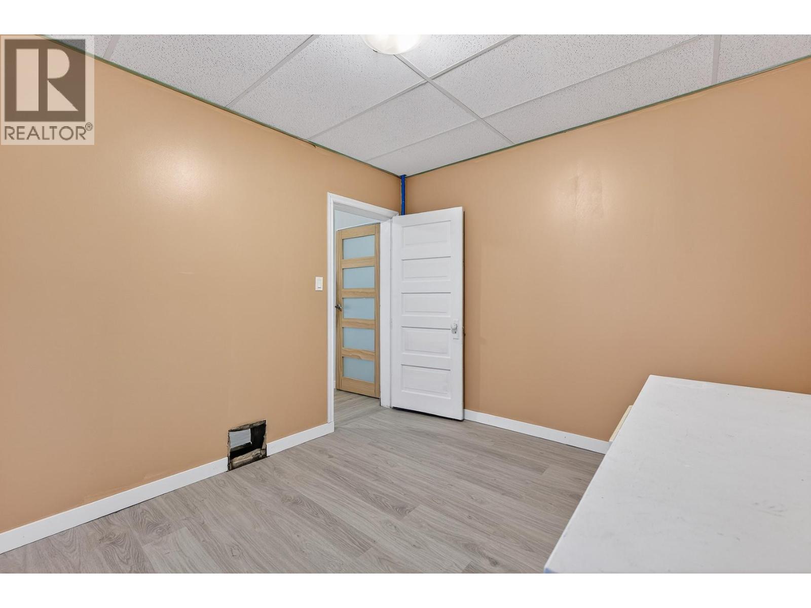 2004 33 Street, Vernon, British Columbia  V1T 5R6 - Photo 19 - 10374913