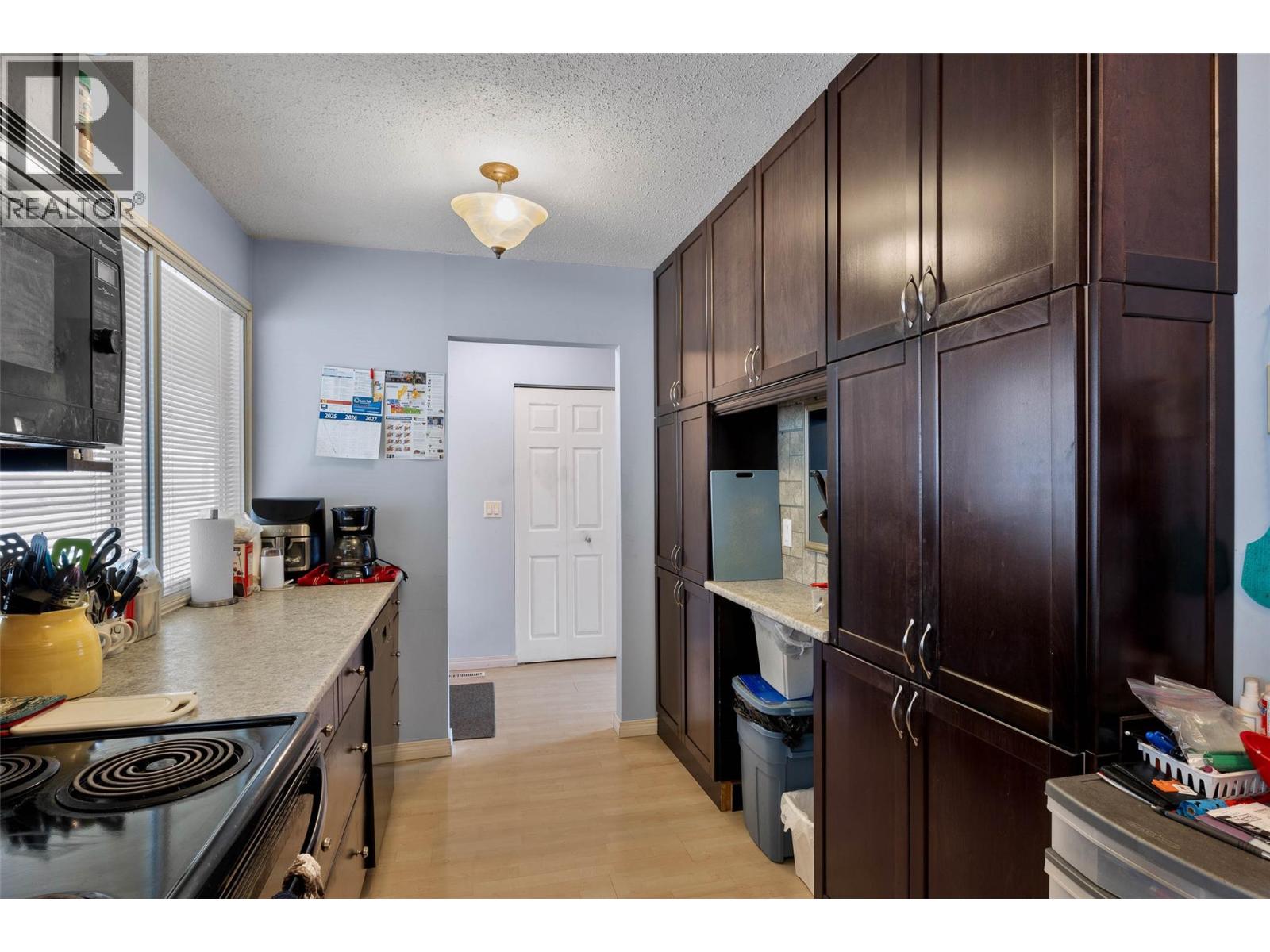 1398 Crestwood Drive, Kamloops, British Columbia  V2C 5H2 - Photo 8 - 10374711