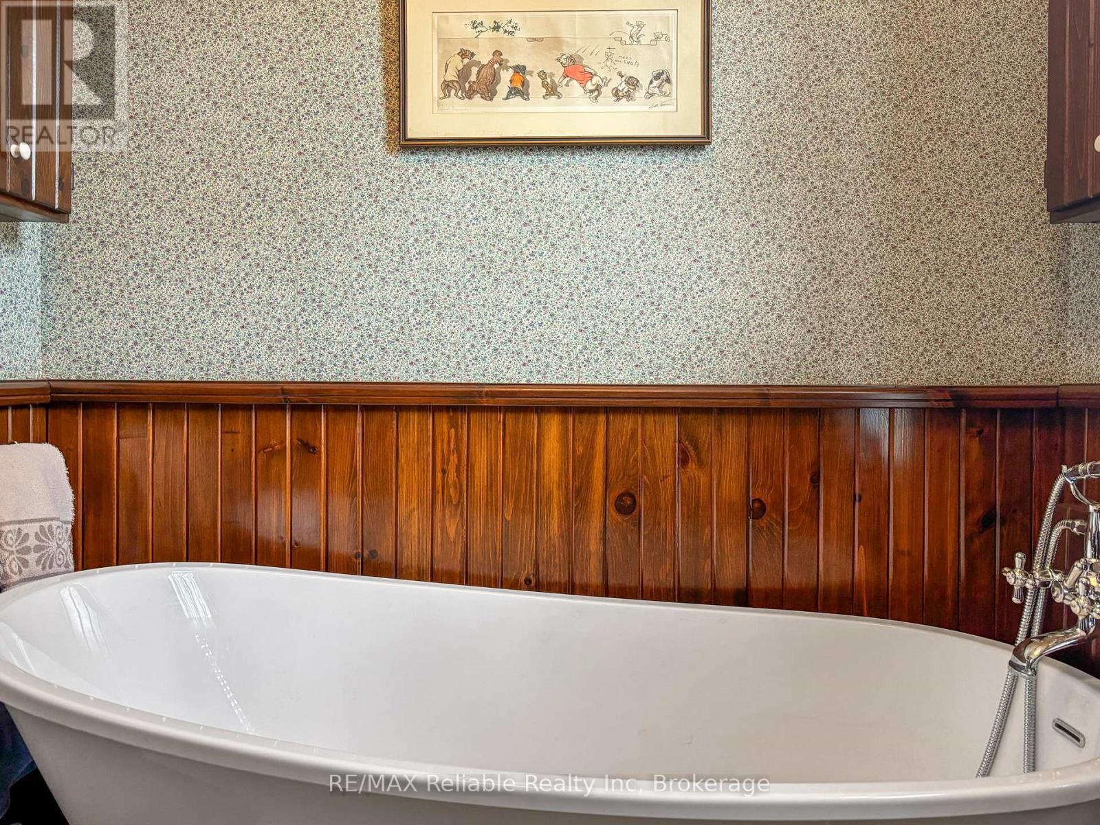 293 Drummond Street, North Huron, Ontario  N0M 1H0 - Photo 32 - X12772290