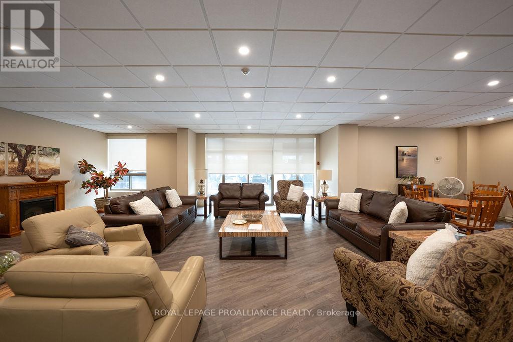 806 - 344 Front St Street, Belleville, Ontario  K8N 5M4 - Photo 22 - X12772306