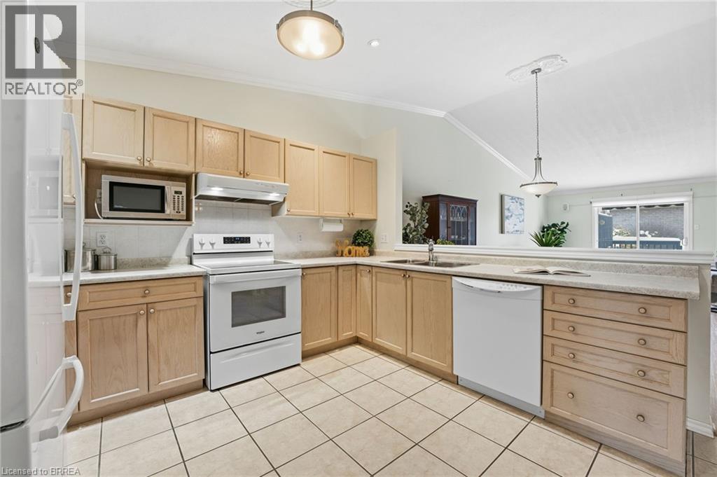 19 Hanlon Place Unit# 35, Paris, Ontario  N3L 4E7 - Photo 3 - 40802153