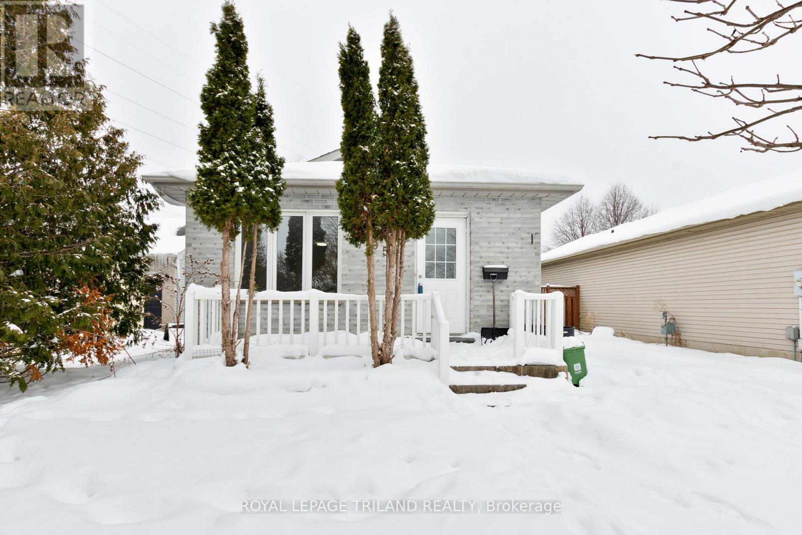 959 Prosperity Court, London East, Ontario  N5V 5C7 - Photo 2 - X12772200