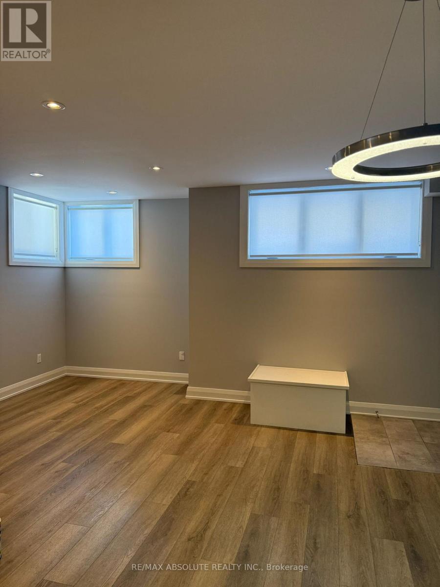 Unit 0 - 270 Byron Avenue, Ottawa, Ontario  K1Z 6Y9 - Photo 12 - X12772196