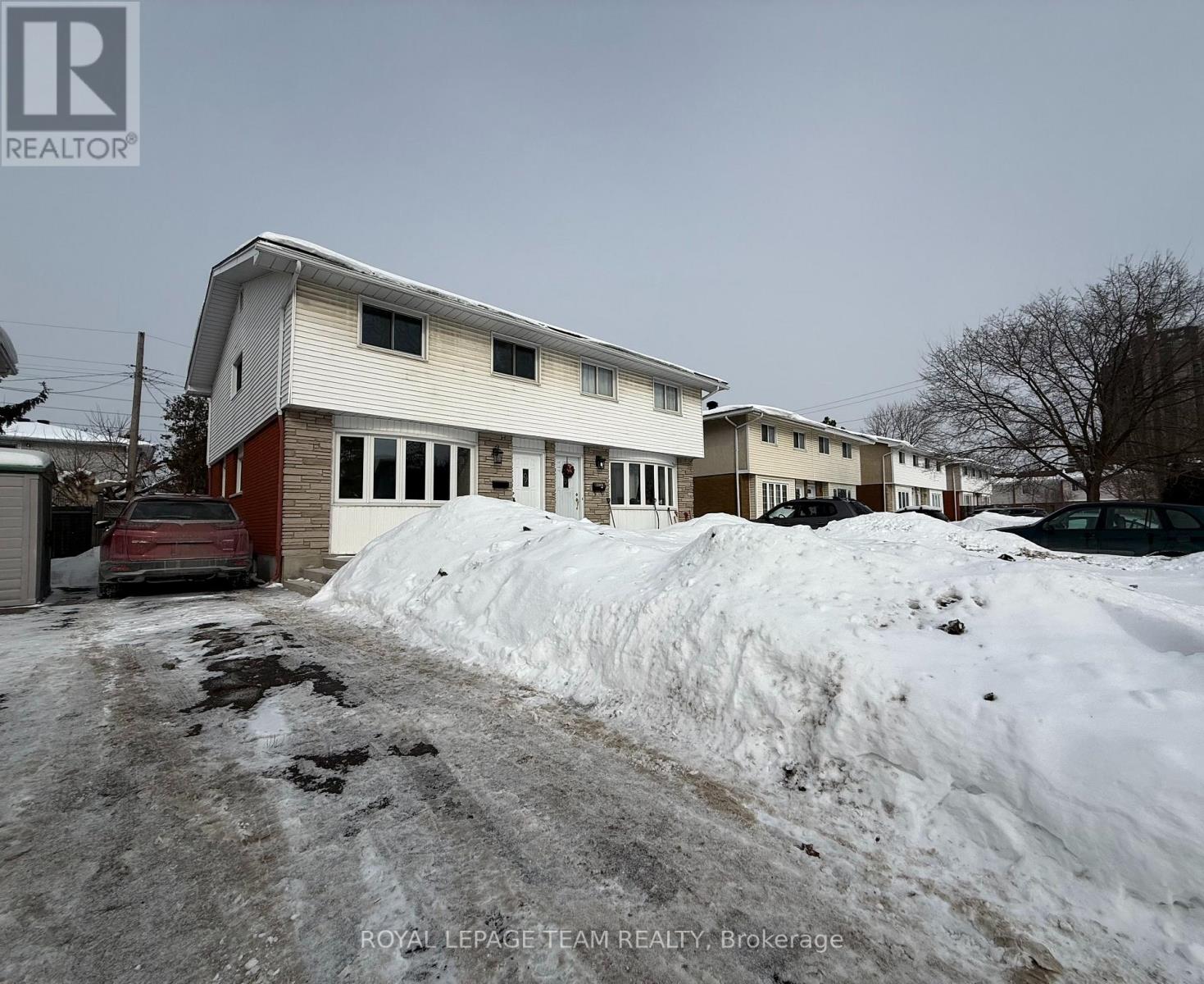 973 Eiffel Avenue, Ottawa, Ontario  K2C 0J3 - Photo 2 - X12772318