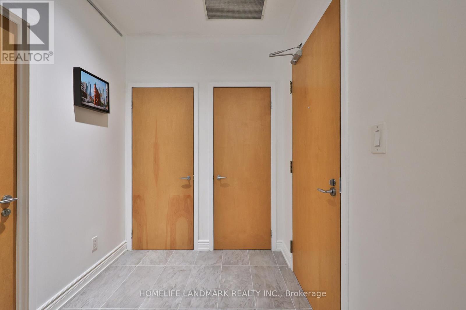 205 - 261 King Street E, Toronto (Moss Park), Ontario  M5A 4T6 - Photo 3 - C12764142