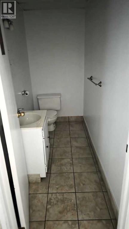 B, 5406 43 Street, Red Deer, Alberta  T4N 1C9 - Photo 15 - A2285021