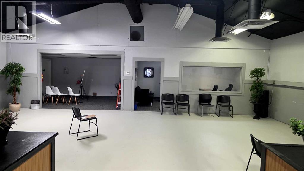 B, 5406 43 Street, Red Deer, Alberta  T4N 1C9 - Photo 5 - A2285021