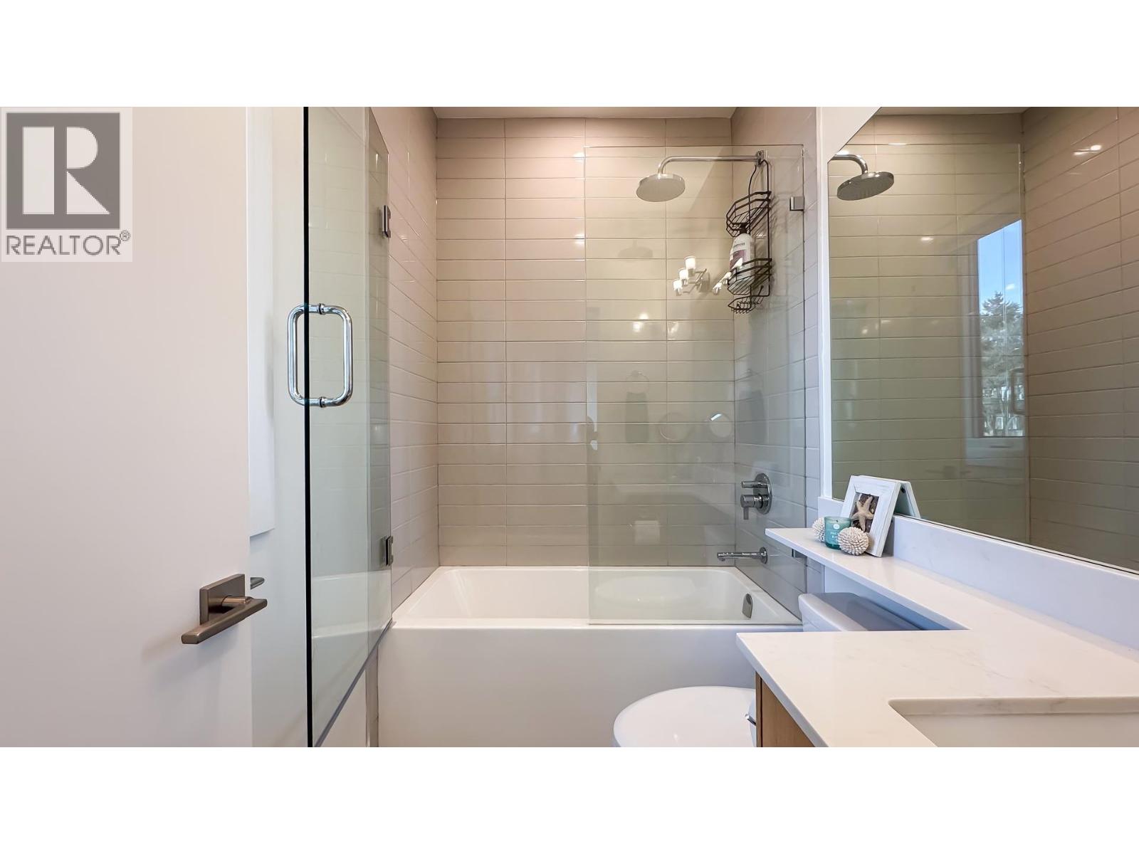 338 E 5th Street, North Vancouver, British Columbia  V7L 1L9 - Photo 17 - R3087841