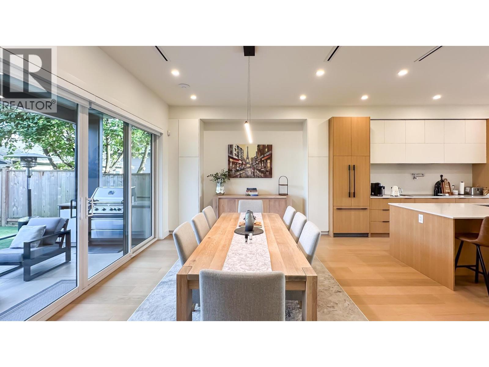 338 E 5th Street, North Vancouver, British Columbia  V7L 1L9 - Photo 8 - R3087841