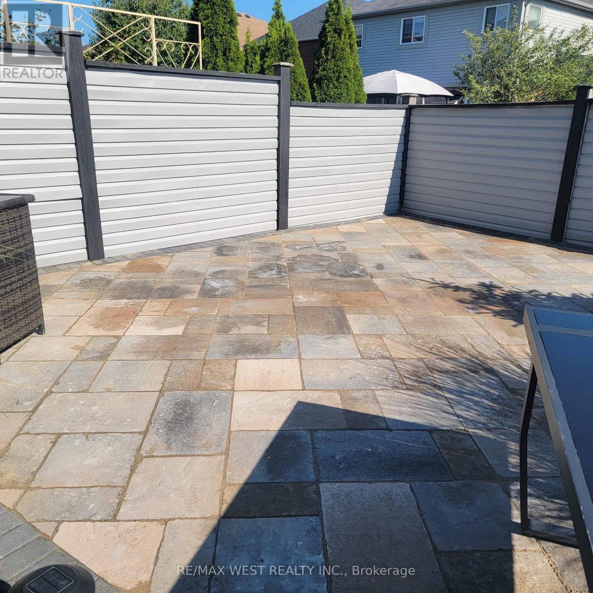 134 Sandringham Drive, Barrie (Innis-Shore), Ontario  L4M 0C9 - Photo 25 - S12762370