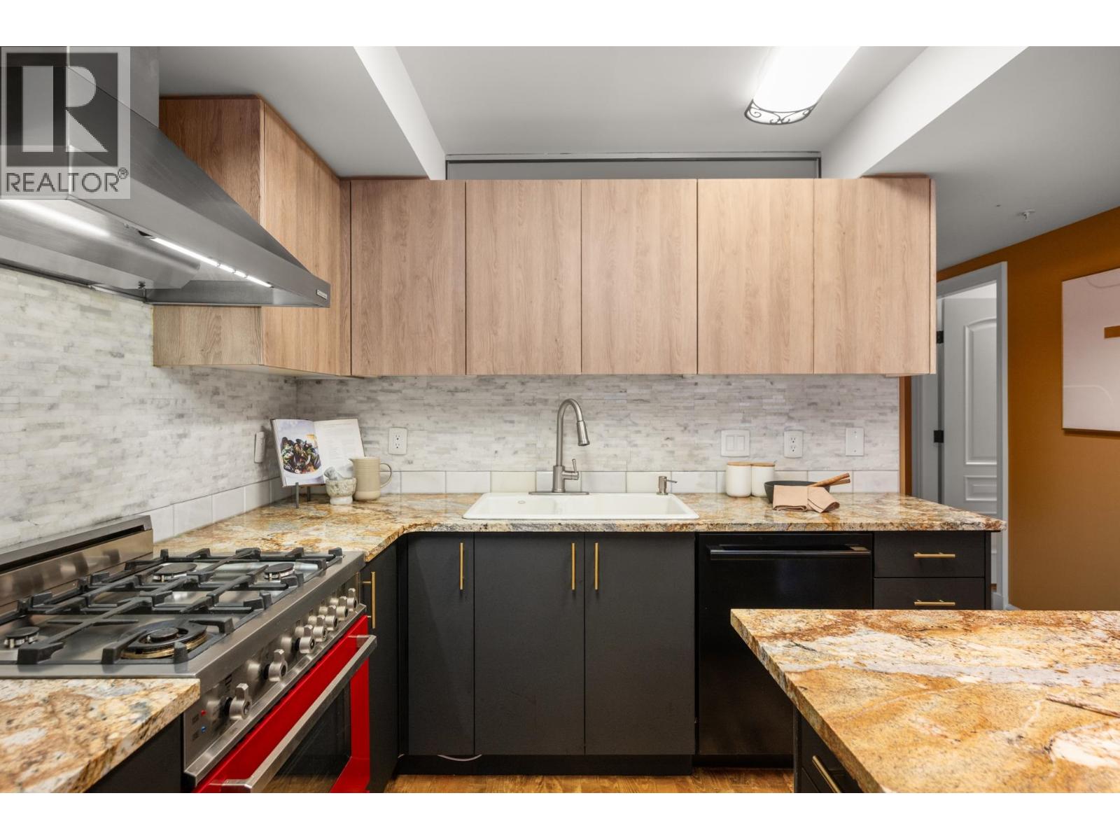 301 1155 Mainland Street, Vancouver, British Columbia  V6B 5P2 - Photo 12 - R3087856