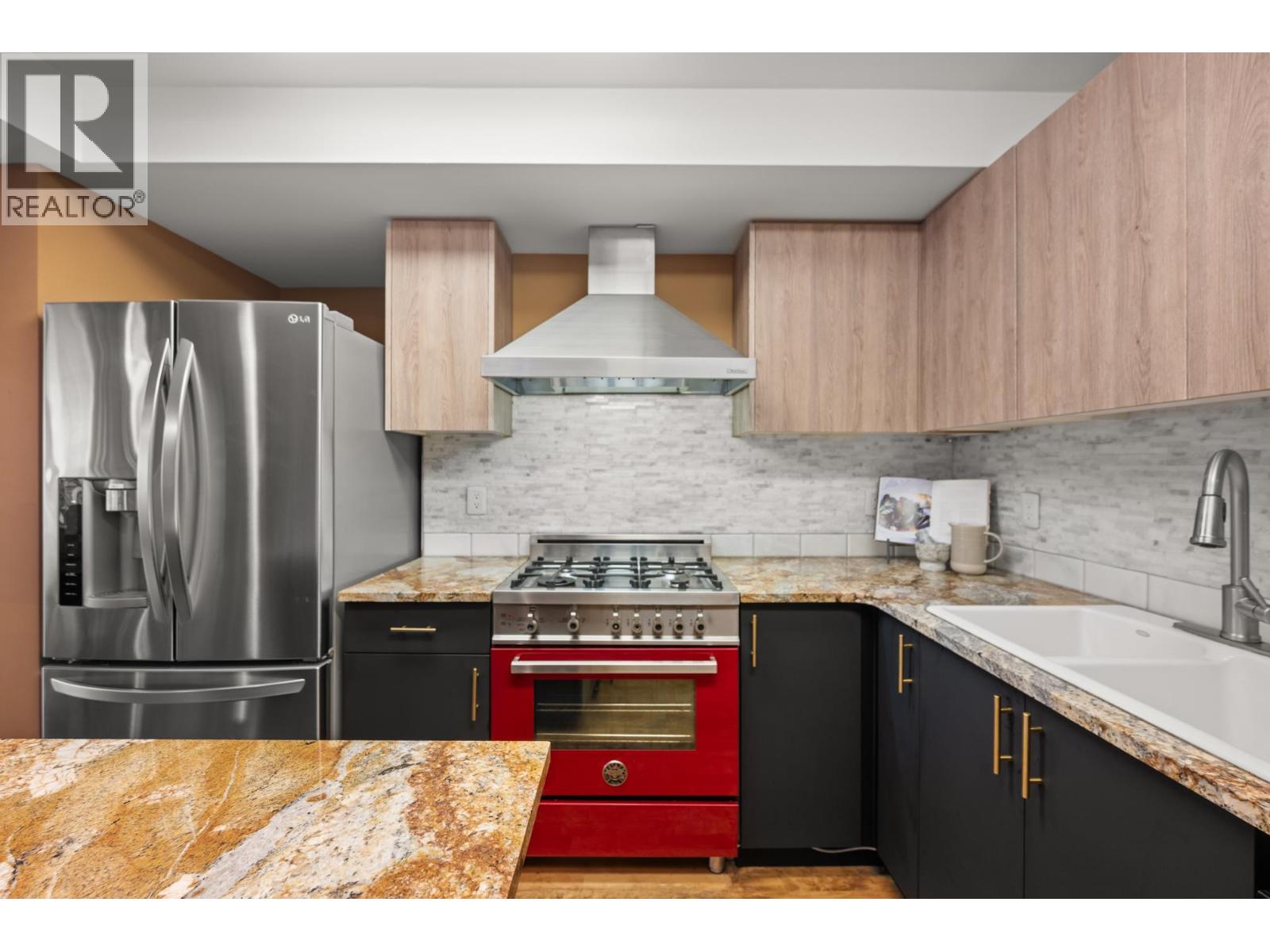 301 1155 Mainland Street, Vancouver, British Columbia  V6B 5P2 - Photo 13 - R3087856