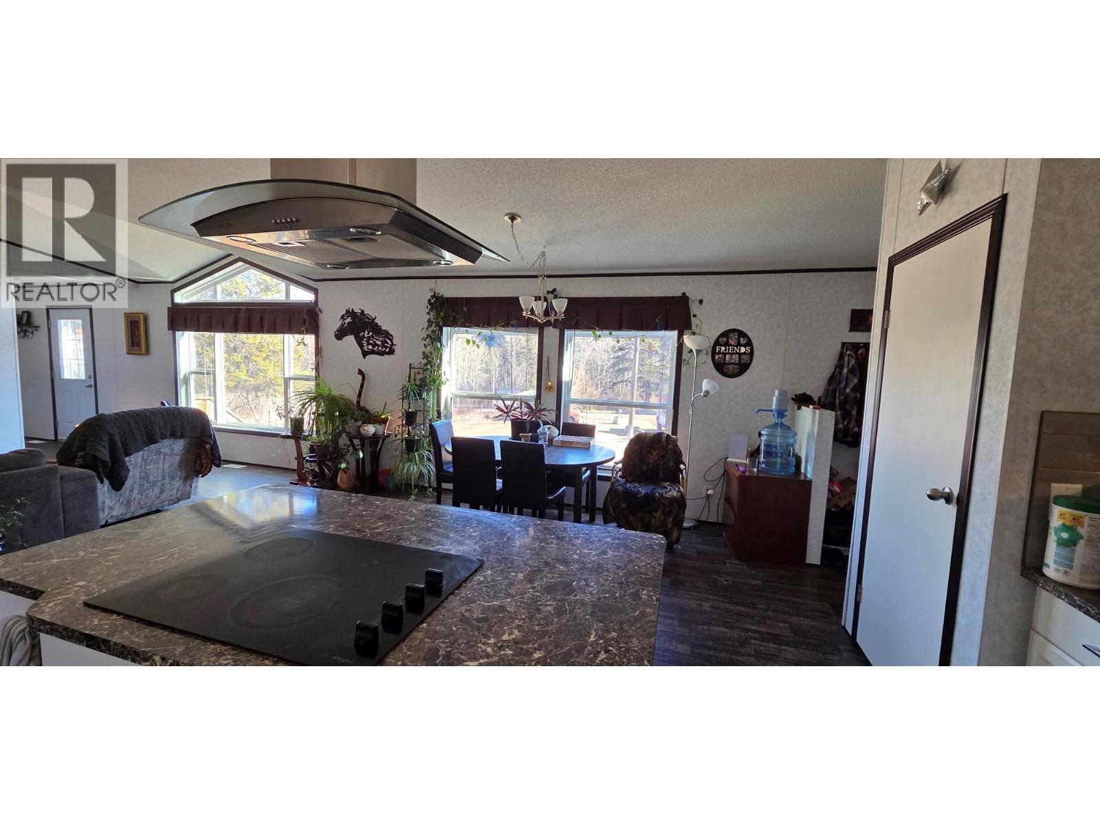 4067 Torrent Road, Skookumchuck, British Columbia  V0B 2E0 - Photo 15 - 10374594