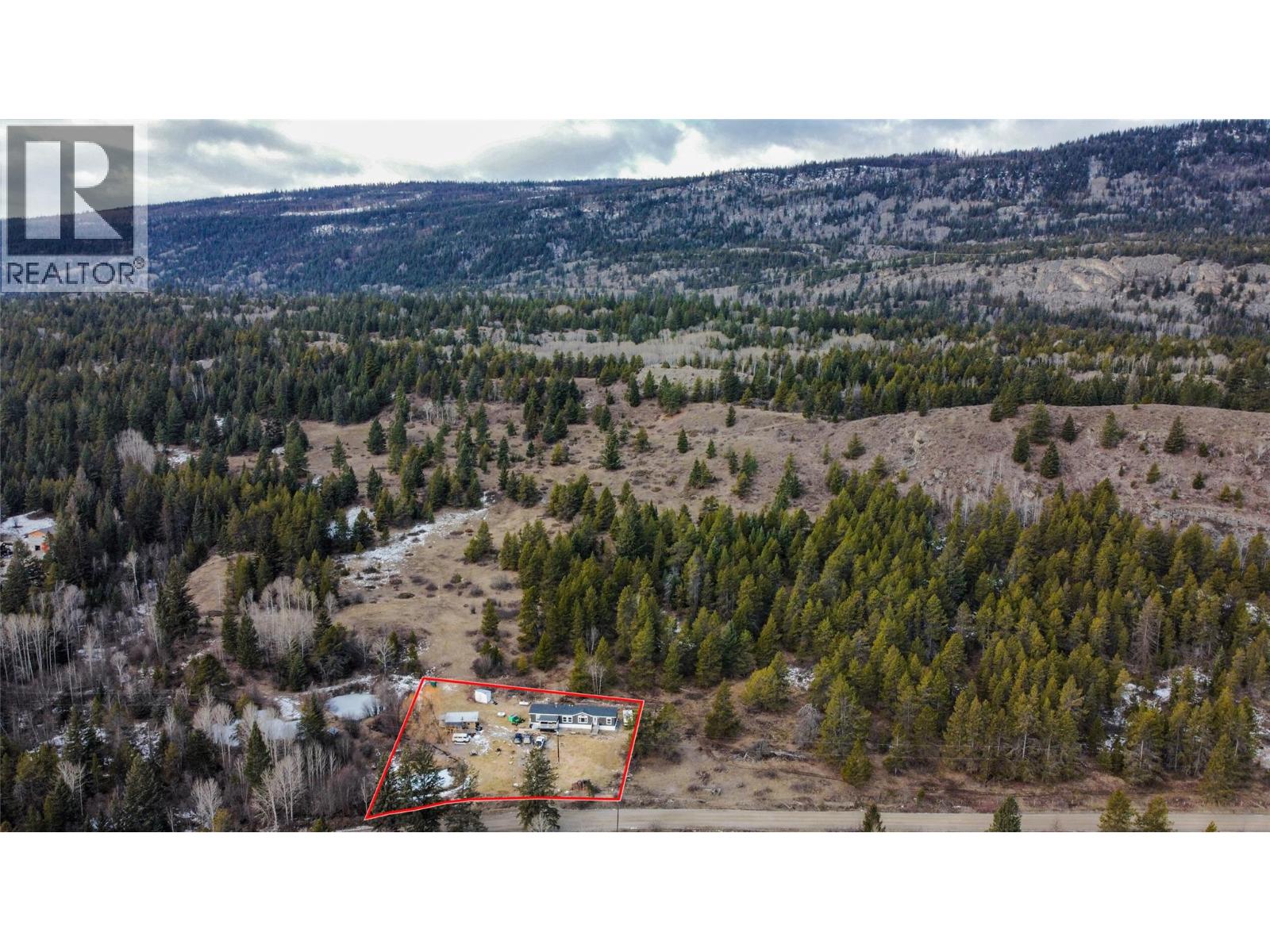 4067 Torrent Road, Skookumchuck, British Columbia  V0B 2E0 - Photo 4 - 10374594