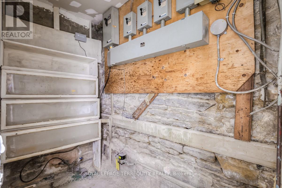 5 - 135 Jane Street, Toronto (Runnymede-Bloor West Village), Ontario  M6S 3Y7 - Photo 22 - W12772140