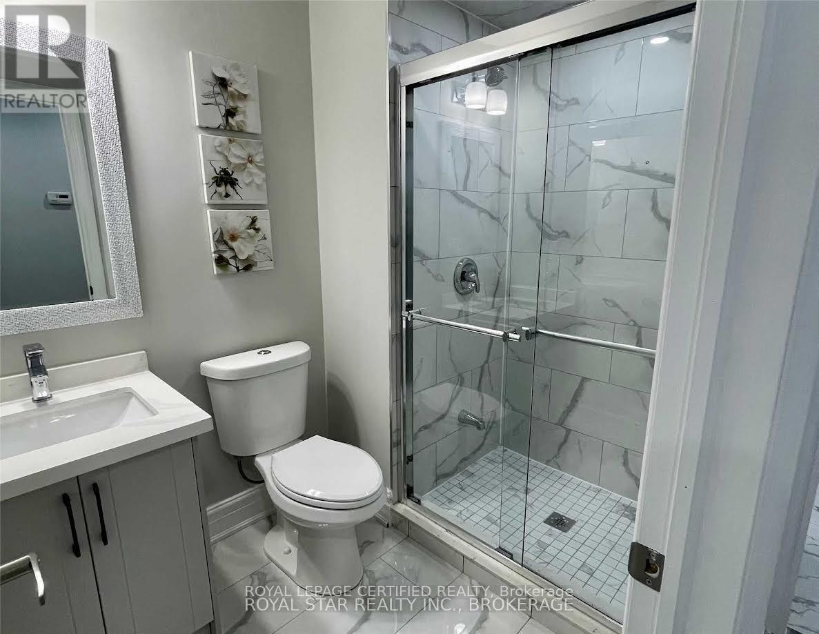 112 Jade Crescent, Brampton (Northgate), Ontario  L6S 3M8 - Photo 7 - W12768768