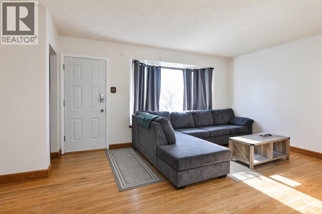 1403 12 Avenue N, Lethbridge, Alberta  T1H 1R2 - Photo 2 - A2285038