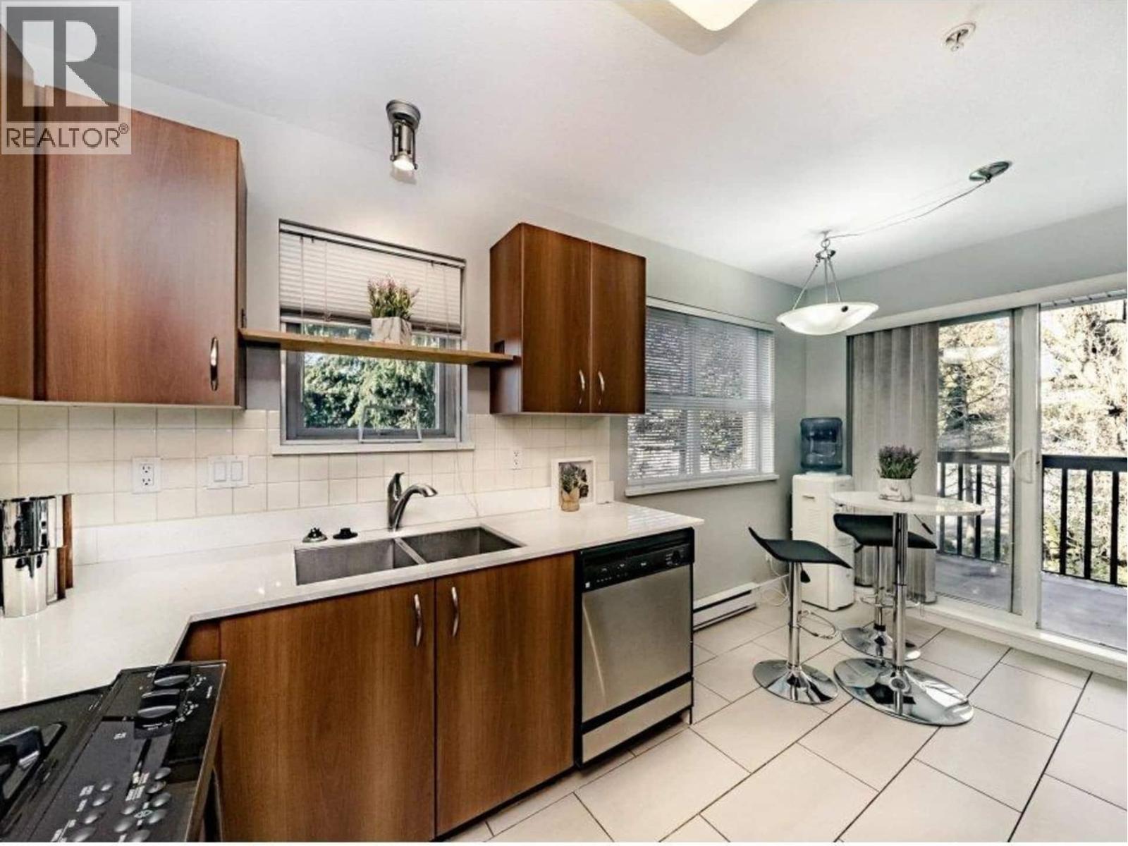 302 995 W 59 Avenue, Vancouver, British Columbia  V6P 6Z2 - Photo 8 - R3087862