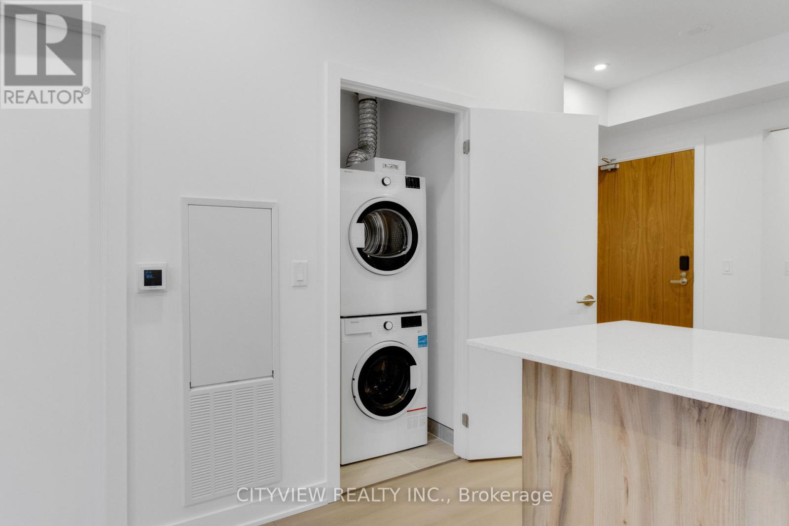 1809 - 25 Wellington Street S, Kitchener, Ontario  N2G 0G5 - Photo 6 - X12763318