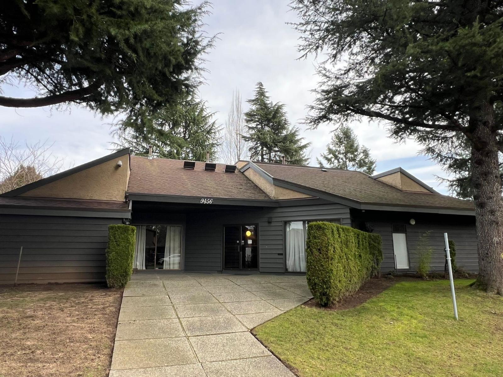 135 9463 Prince Charles Boulevard, Surrey, British Columbia  V3V 7G1 - Photo 3 - R3087641