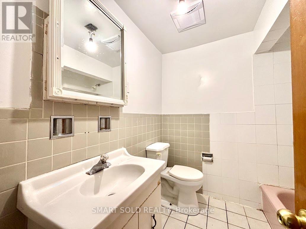 2 - 65 Garthdale Court, Toronto, Ontario  M3H 5P7 - Photo 7 - C12772202