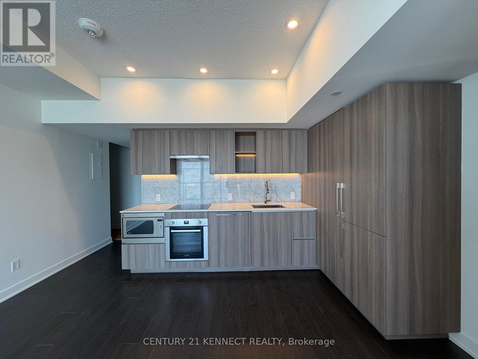 4210 - 17 Bathurst Street, Toronto, Ontario  M5V 0N1 - Photo 2 - C12772260