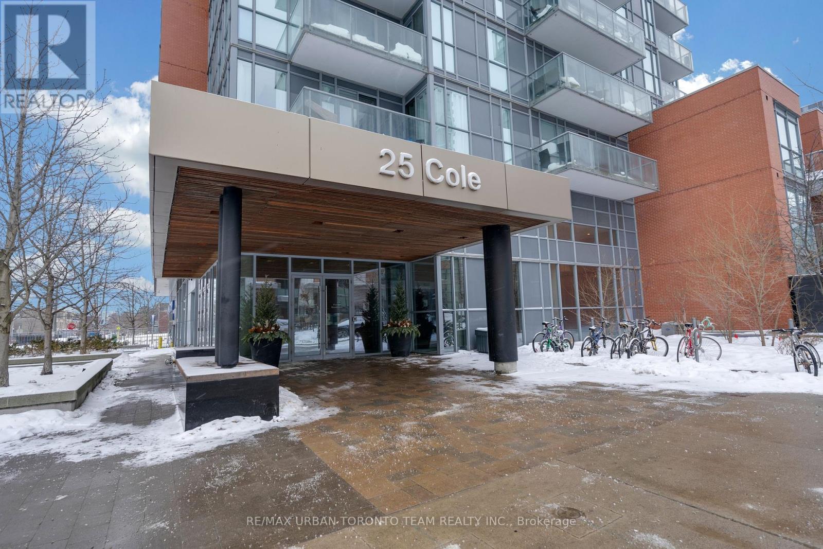 816 - 25 COLE STREET, Toronto, Ontario