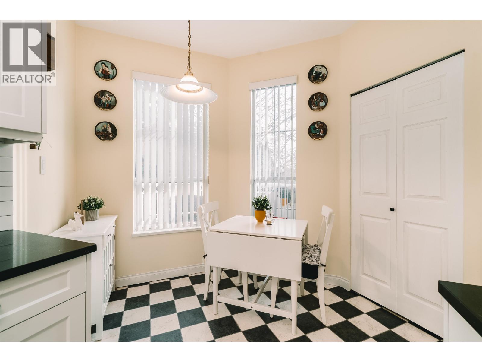 402 2995 Princess Crescent, Coquitlam, British Columbia  V3B 7N1 - Photo 9 - R3087781