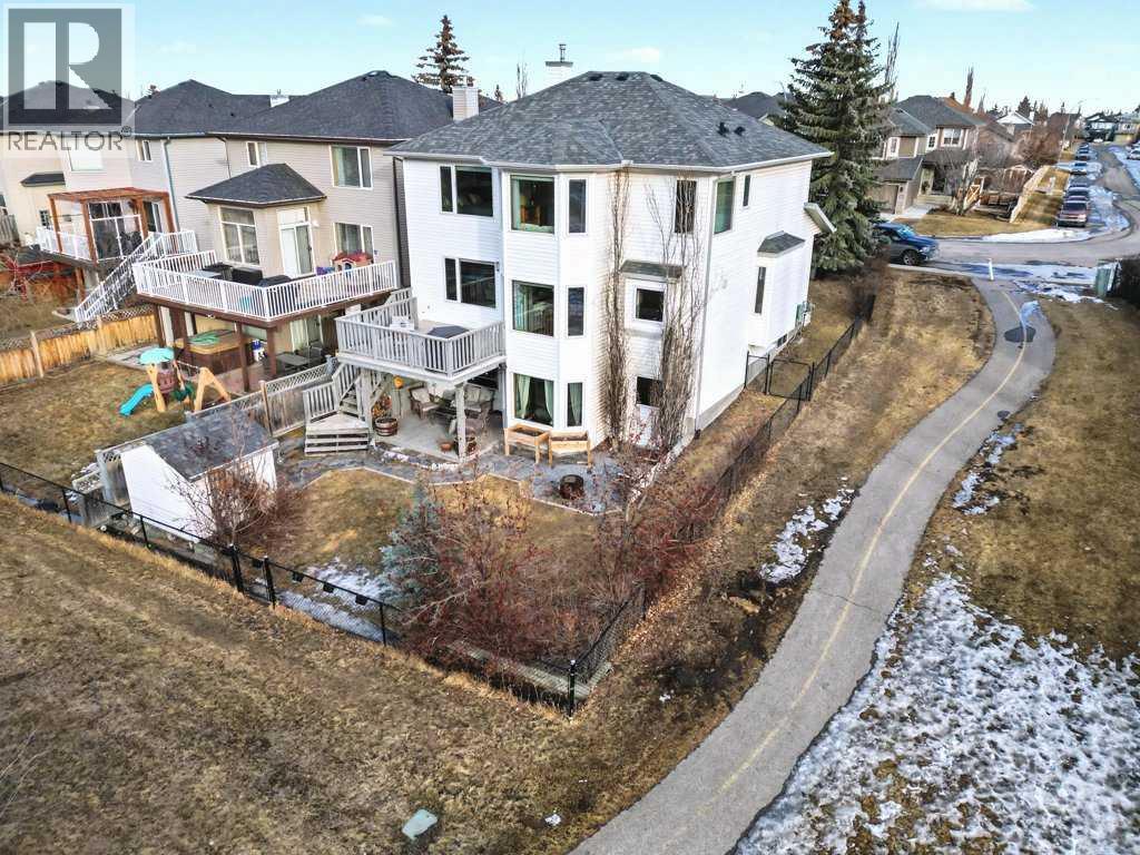 105 Citadel Crest Park Nw, Calgary, Alberta  T3G 4K5 - Photo 2 - A2283451