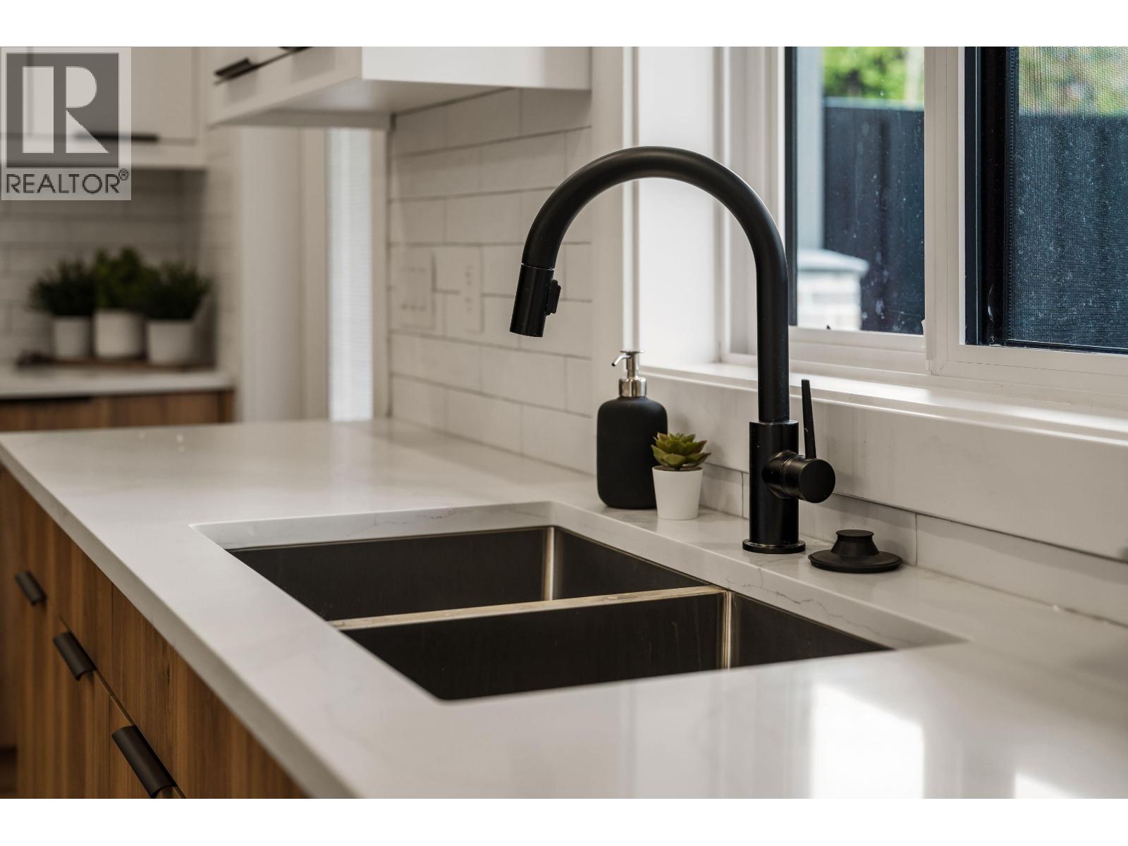 104 941 Dansey Avenue, Coquitlam, British Columbia  V3K 3G8 - Photo 22 - R3086850