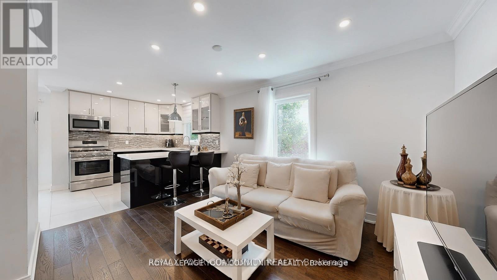 57 Braeburn Drive, Markham, Ontario  L3T 4W7 - Photo 9 - N12772230