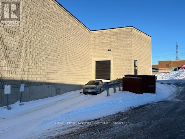 10b - 250 Shields Court, Markham, Ontario  L3R 9W7 - Photo 3 - N12772246