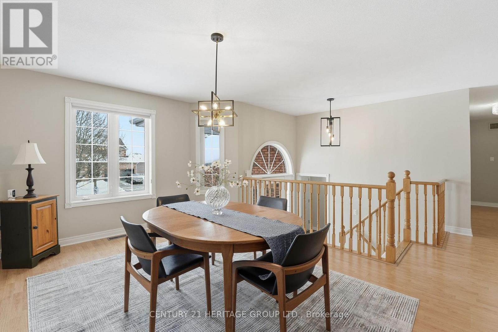 9 Sutherland Avenue, Bradford West Gwillimbury, Ontario  L3Z 3H9 - Photo 17 - N12772262