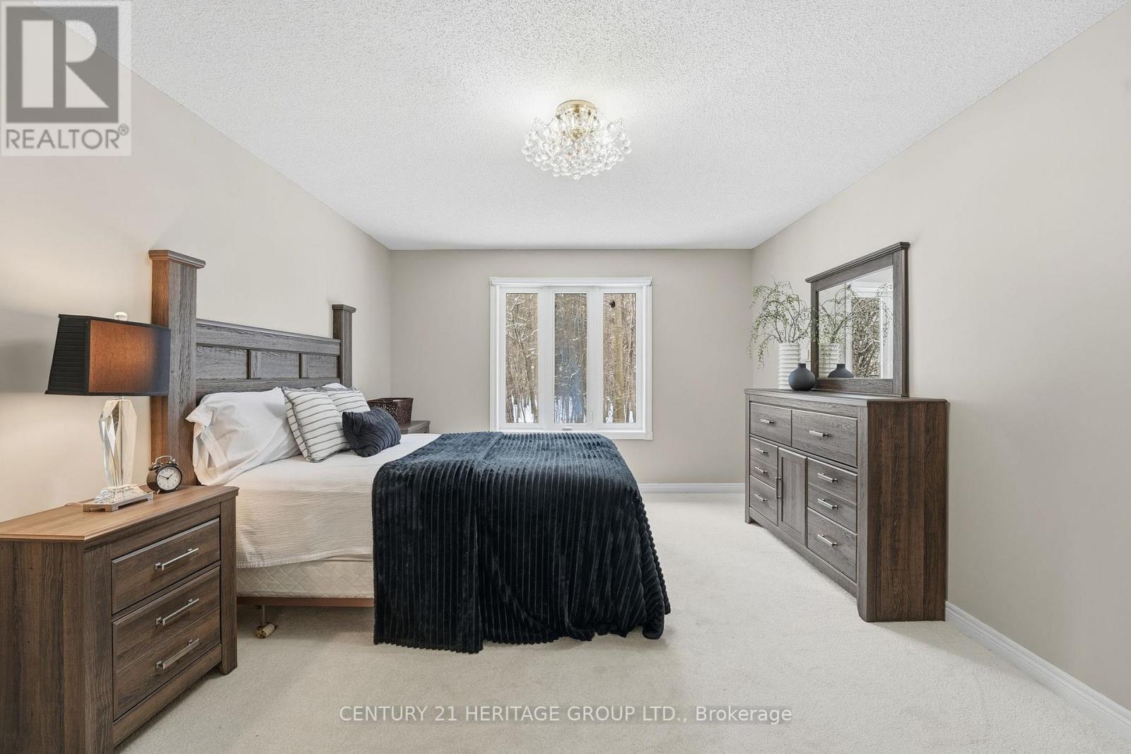 9 Sutherland Avenue, Bradford West Gwillimbury, Ontario  L3Z 3H9 - Photo 21 - N12772262