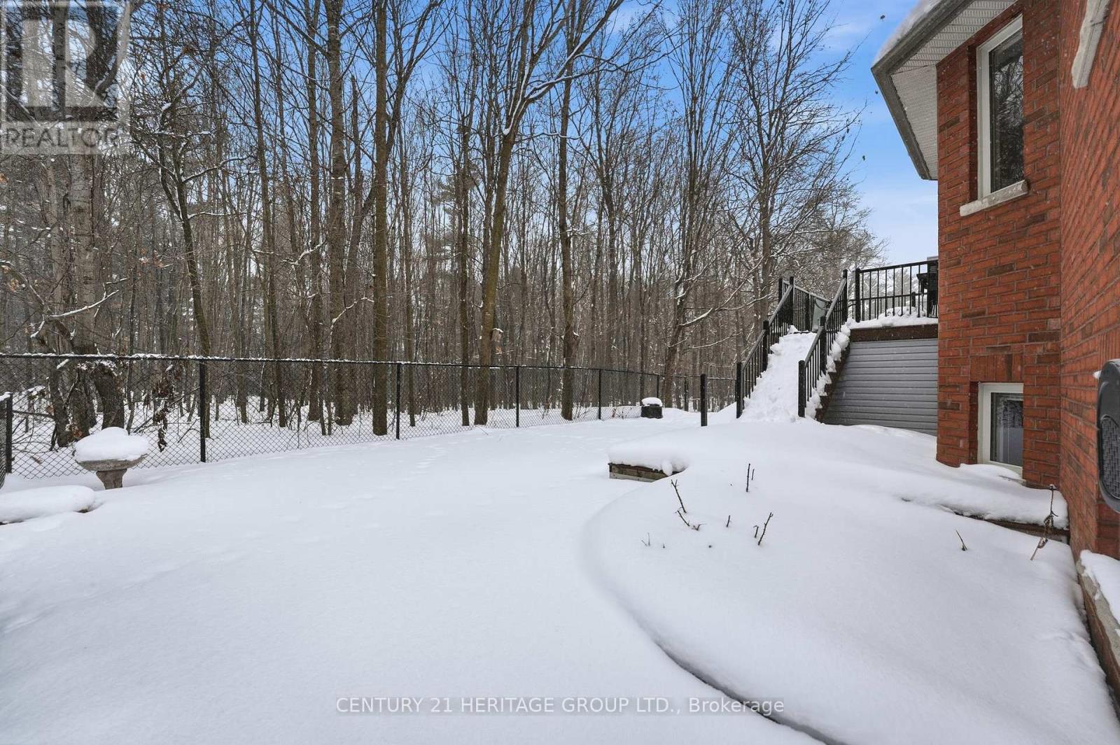 9 Sutherland Avenue, Bradford West Gwillimbury, Ontario  L3Z 3H9 - Photo 38 - N12772262