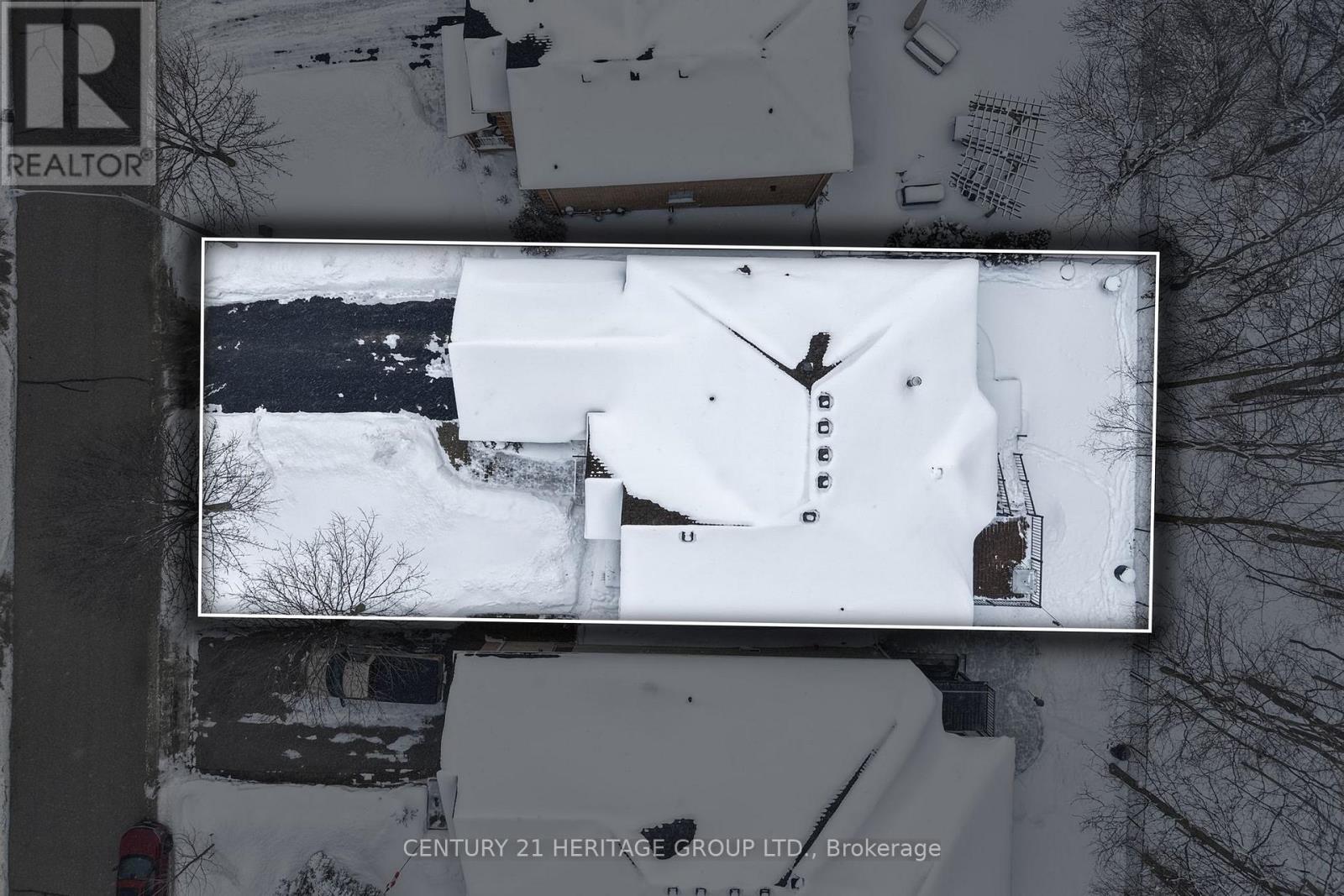 9 Sutherland Avenue, Bradford West Gwillimbury, Ontario  L3Z 3H9 - Photo 44 - N12772262