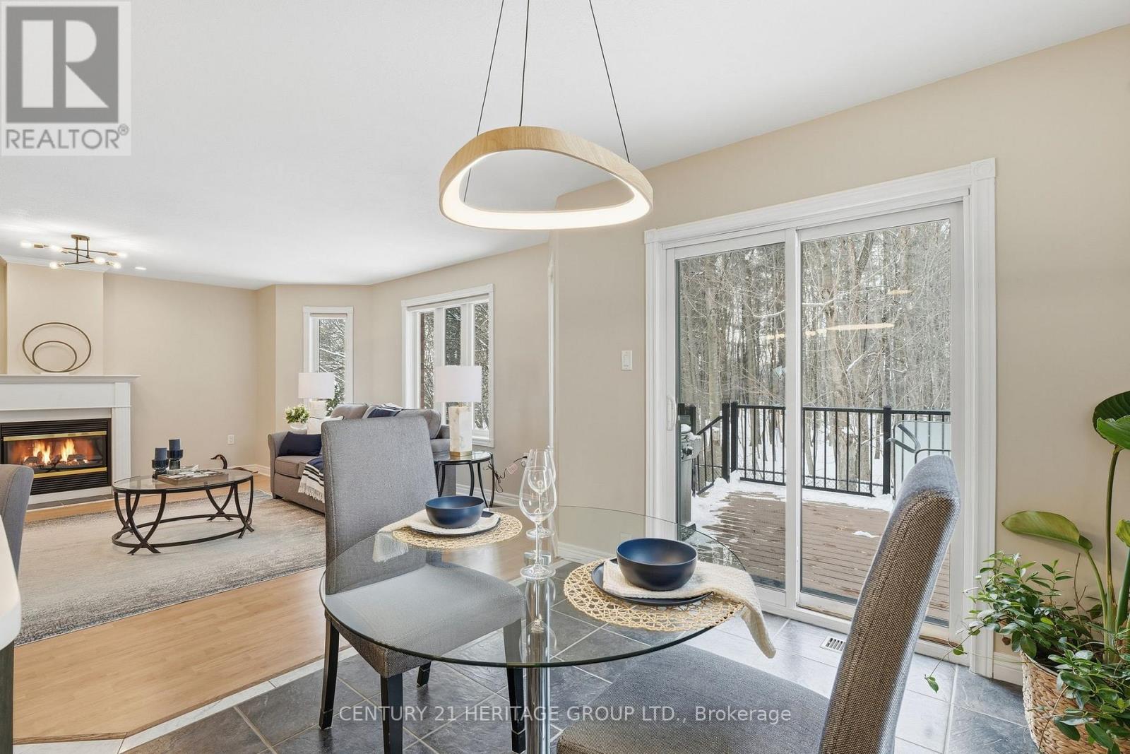 9 Sutherland Avenue, Bradford West Gwillimbury, Ontario  L3Z 3H9 - Photo 8 - N12772262