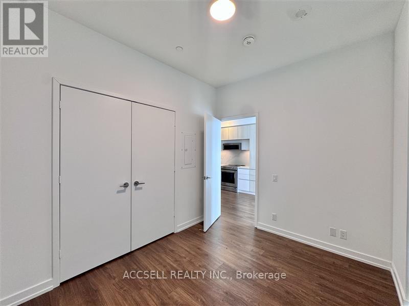 N304 - 30 Bent Tree Drive, Vaughan, Ontario  L4K 0M2 - Photo 5 - N12772278