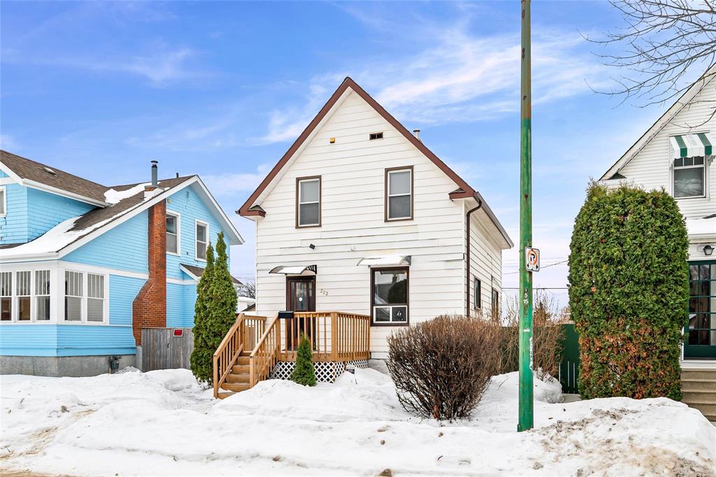222 Martin Avenue W, Winnipeg, Manitoba  R2L 0B6 - Photo 1 - 202602338