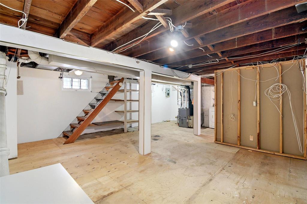 222 Martin Avenue W, Winnipeg, Manitoba  R2L 0B6 - Photo 24 - 202602338