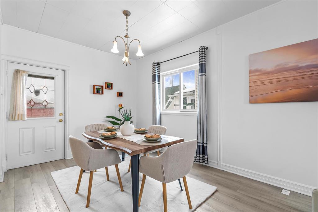 222 Martin Avenue W, Winnipeg, Manitoba  R2L 0B6 - Photo 7 - 202602338