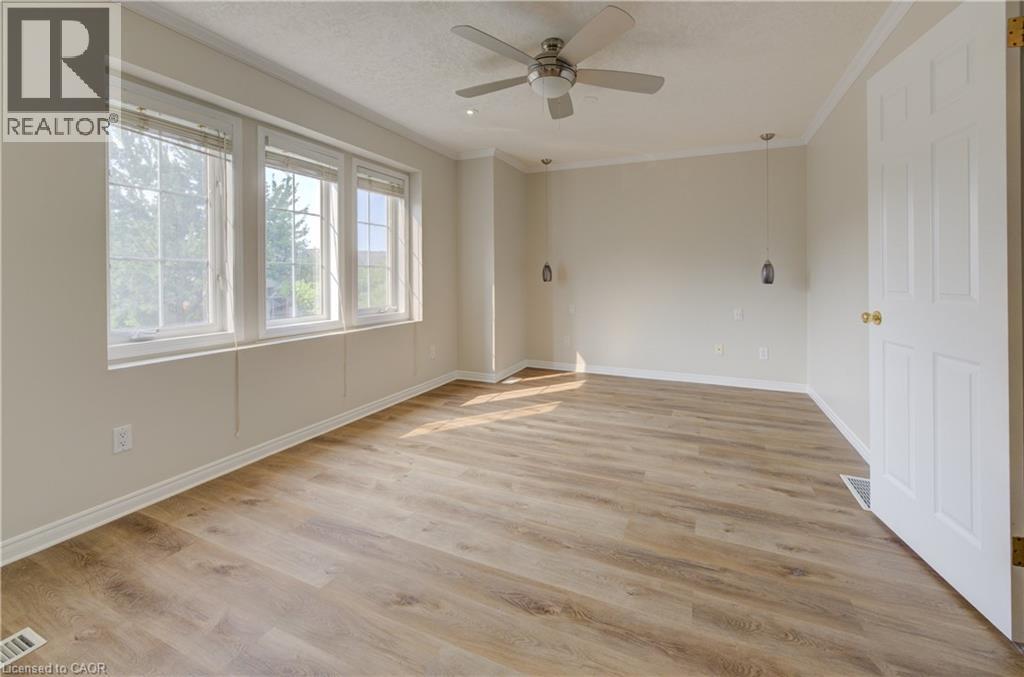 636 Inglis Falls Place, Waterloo, Ontario  N2V 2L4 - Photo 12 - 40803940